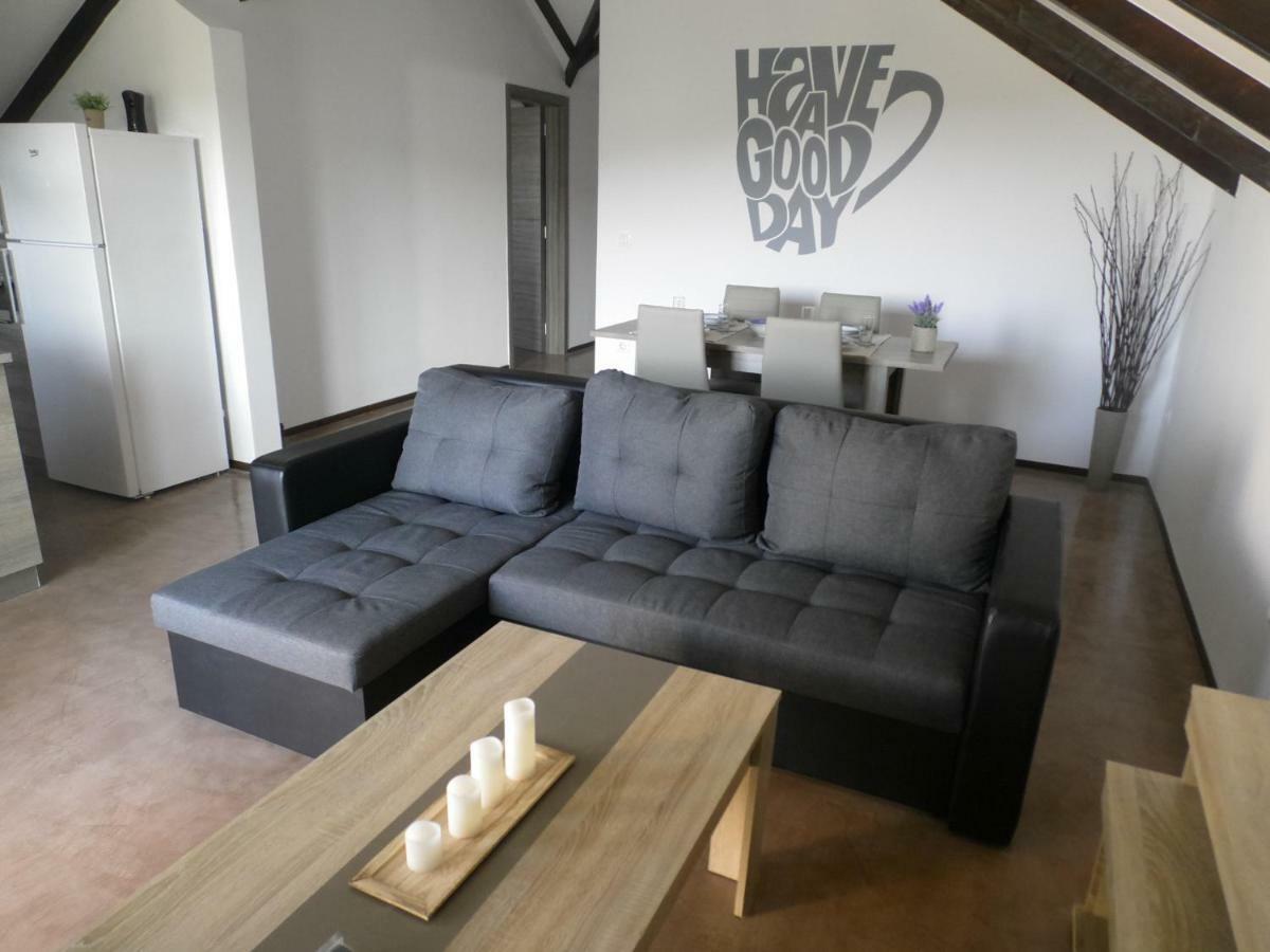 Armonia Apartment ポトス エクステリア 写真